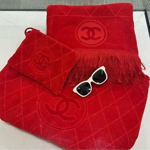 Chanel towel set with tags & box!